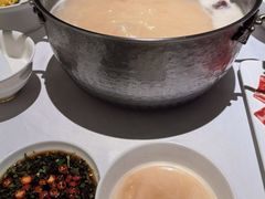 招牌松茸锅-红雀围·海鲜火锅(陆家嘴中心店)