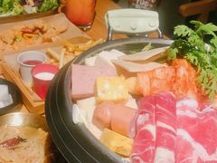 部队火锅-晃晃悠悠酒肉合作社