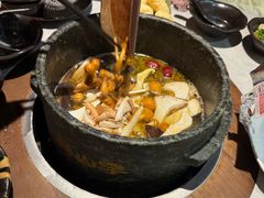 -芸山季·云南山珍菌火锅(人民广场来福士店)