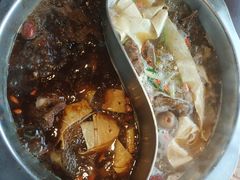 -亿诣蝎府炸酱面羊蝎子火锅(酷车小镇店)