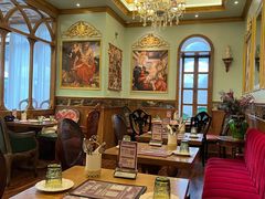 -秘密旅行Bonjour(黑金冠 江南西店)