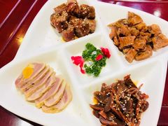 -聚宾楼·烤鸭·家宴(科技三路店)