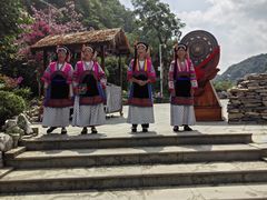 -高荡千年布依古寨旅游景区