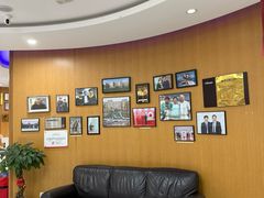 -雅悦齿科(顾村公园店)
