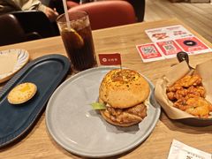 -必胜客(海雅PH店)