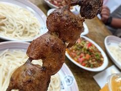-歹歹的加个面过油肉拌面
