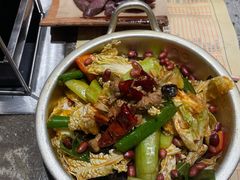 破瓦寒窑大拌菜-破瓦寒窑·地摊烤羊排
