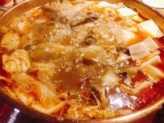 -虾弄弄海派小龙虾·牛羊蝎子火锅