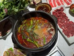 -贵府酸汤牛肉火锅·贵州老字号(飞山街店)