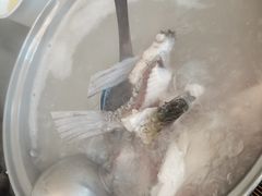 -正能量脆肉鲩火锅