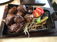 -穹六人间 people 6(岳阳路店)