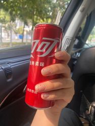 -花岐款式专研健康美甲沙龙