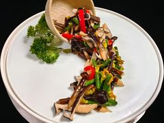 -索菲亚时尚餐厅(集贤美食广场店)