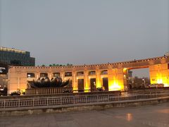 -泉城广场