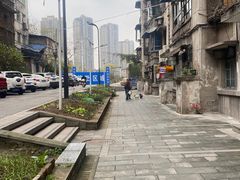 -卡皮巴拉炸卤店