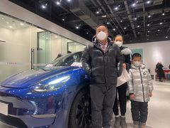 -TESLA 特斯拉(北京颐堤港体验店)