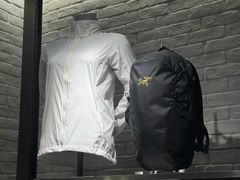 -ARC'TERYX始祖鸟(北京王府中环店)