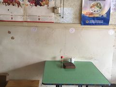 大堂-吴淞老街砂锅馄饨(北兴路店)
