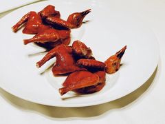 脆皮妙龄鸽-新荣记(建国门外大街店)