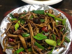 -陈有良尖椒鸡(渝中示范店)