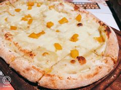 金枕榴莲芒果披萨-半秋山西餐厅(巴南万达广场店)