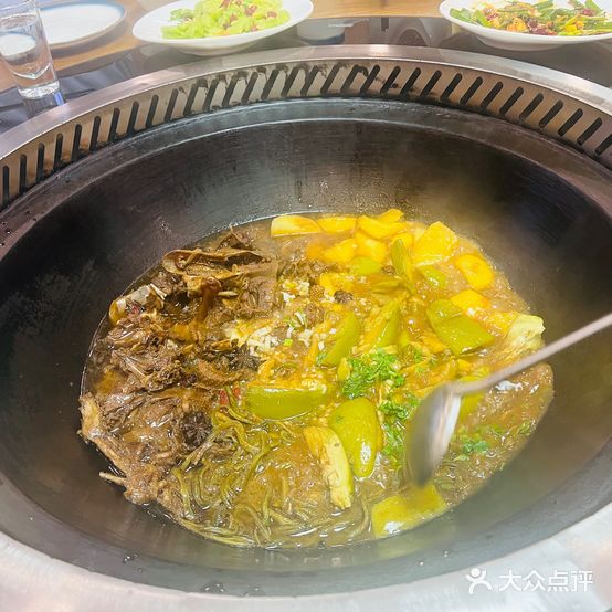 日月明铁锅炖鱼(信合广场店)
