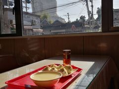 靠窗位-华天二友居肉饼(宫门口店)