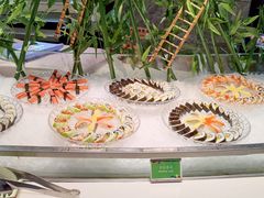 自助取餐区-亚洲国际大酒店·云顶阁旋转自助餐厅