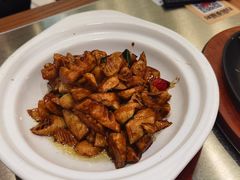 -潮界(LU·ONE凯德晶萃广场店)