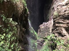-龙水峡地缝景区