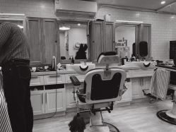 -韦恩先生Barbershop英式男士理发馆