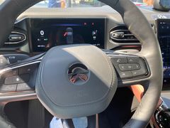 -蔚来中心(北京中关村店)