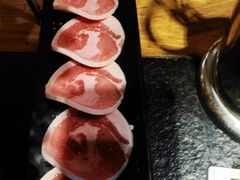 一米长盘猪五花-犟牛家·榴莲烤肉(五棵松店)