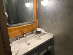 -成都武侯祠希尔顿惠庭酒店