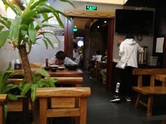 大堂-万记麻辣烫国展总店