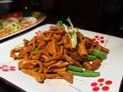 -粤·向群饭店(麓景路店)