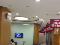 -雅悦齿科(顾村公园店)