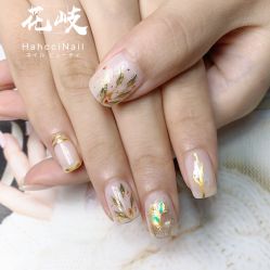 -花岐款式专研健康美甲沙龙