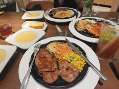 -豪客来牛排(空港华联店)