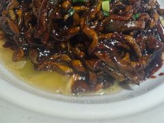 -魏铭鱼头捞饭(晋阳路店)