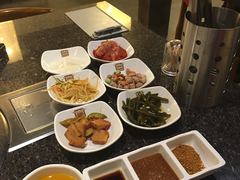 -韩宫宴炭火烤肉(中商世界里店)