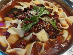 -晓彭肥肠鸡·泡椒鸡火锅(水木天地店)