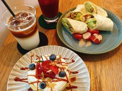 咖啡拿铁-彳亍咖啡·这里(水湾路店)