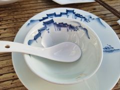 -聚汇三少·龙虾·中餐厅(莫邪路新天地店)
