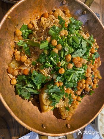 「成都你六姐·牛肉冒菜是一绝(太平洋森活天地店