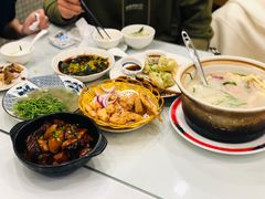 土豆牛腩煲-小实惠嘉(威海路店)