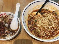 -蓉李记成都名小吃(太原龙湖万达店)