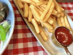 -自然食集西餐厅(泰晤士小镇店)