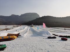 -济南卧虎山滑雪场