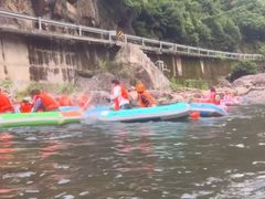 -安吉龙王山峡谷漂流